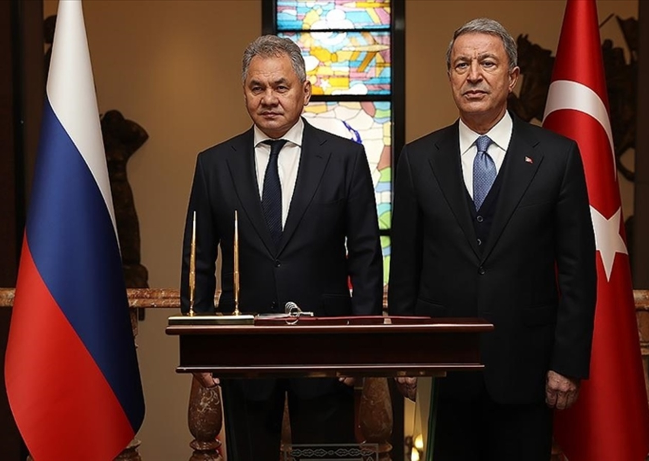 Bakan Akar, Rus mevkidaşı Şoygu ile görüştü