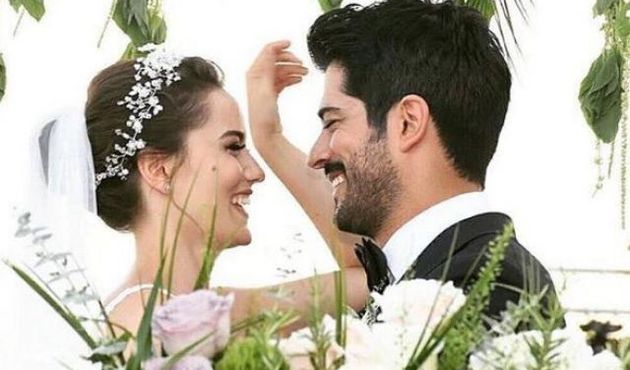 Fahriye - Burak çiftinin evlilik sonrası pozundaki ilginç detay!