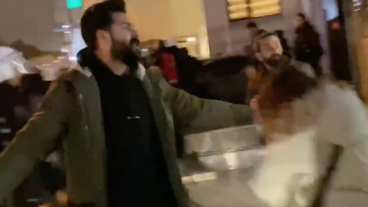 Taksim’de polis provokasyona izin vermedi