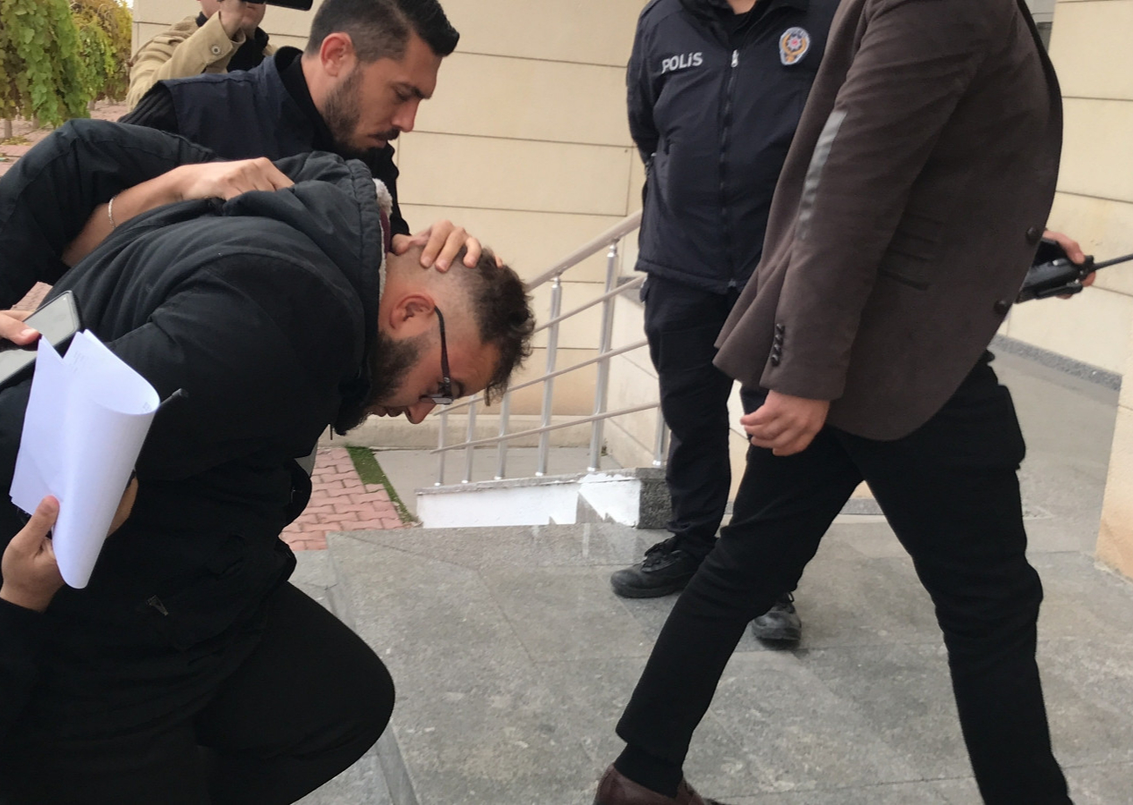 Konya’daki vahşette sıcak gelişme: Köpeğe eziyet eden şüpheliler adliyeye sevk edildi!