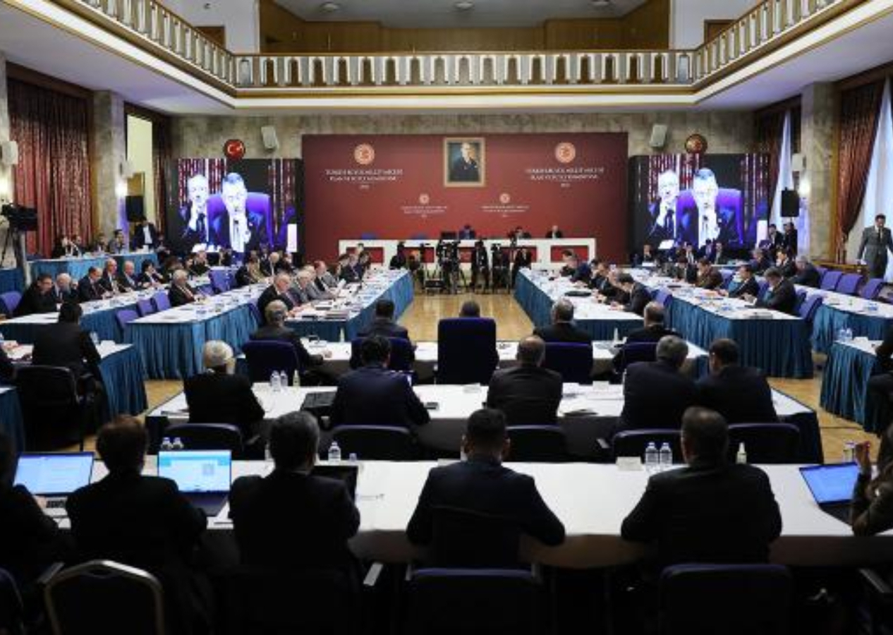 2023 yılı bütçe teklifi Komisyon'da kabul edildi