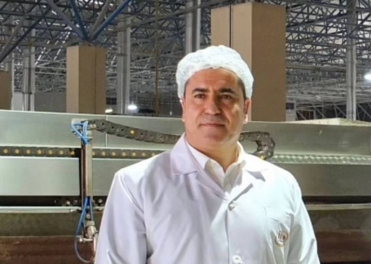 Ne güzel İstanbul! Halk ekmek bahane lüks arabalar şahane