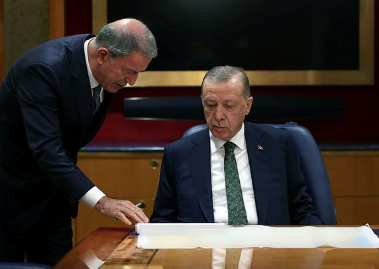 Bakan Akar'dan Erdoğan'a brifing: En kısa sürede kara harekatı başlayacak!
