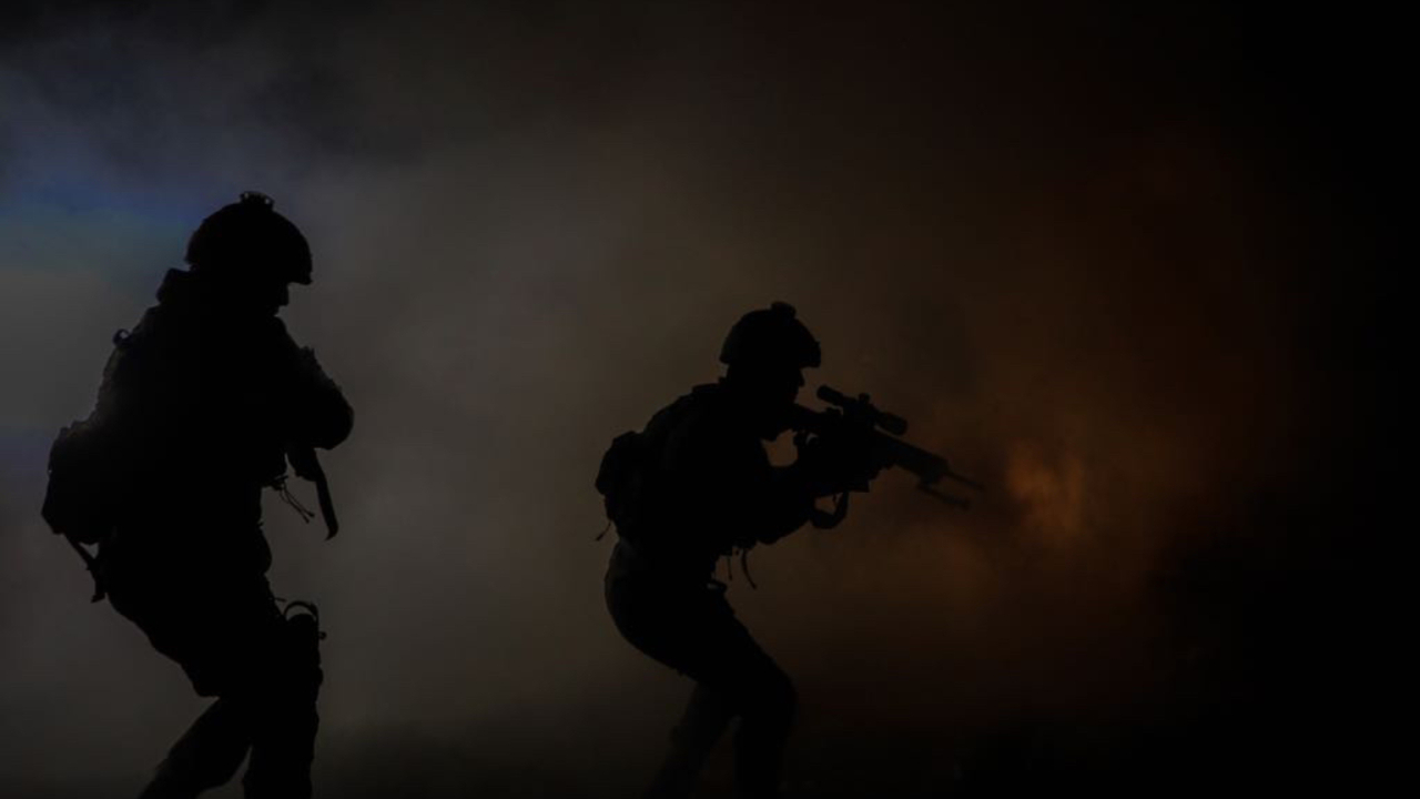 Suriye ve Irak'ta 22 terörist öldürüldü