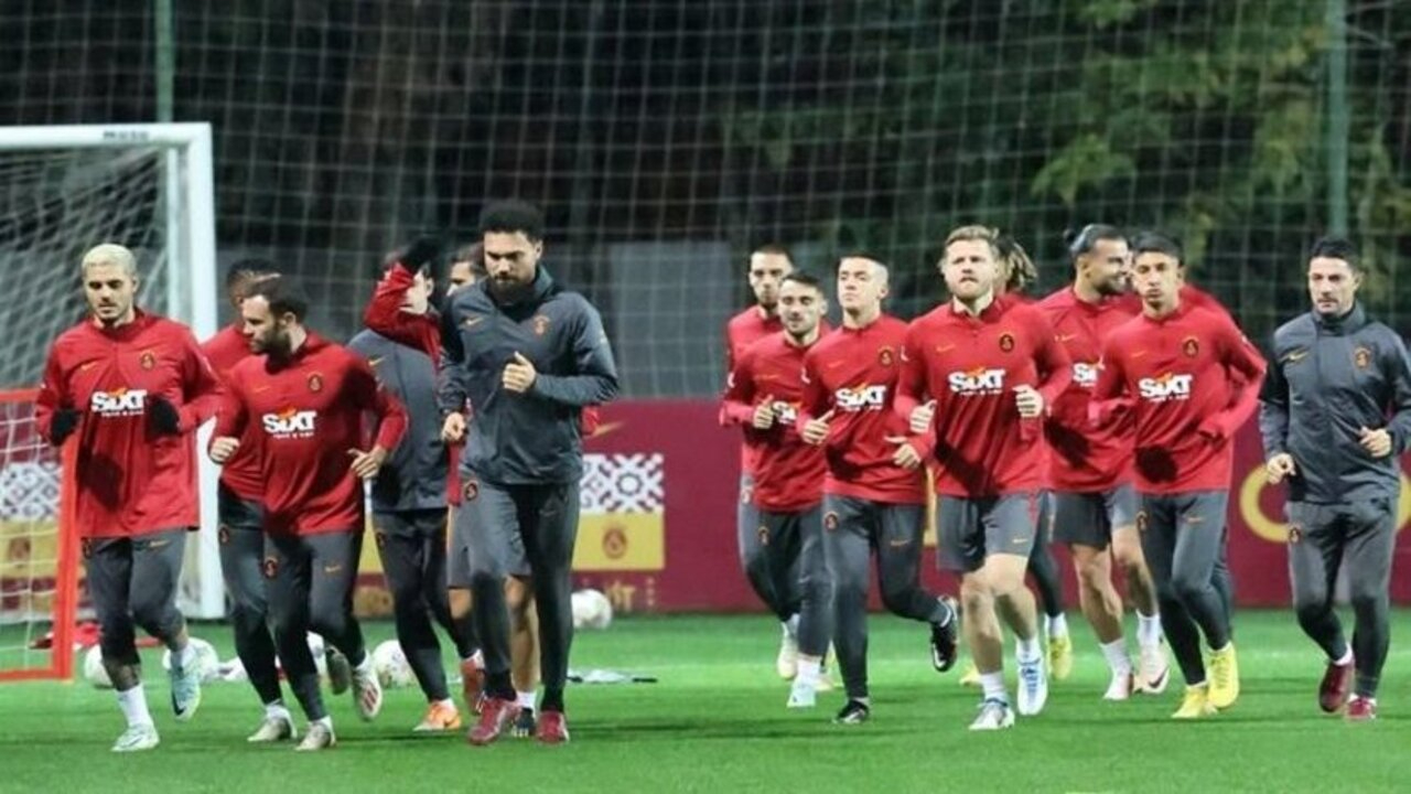 Galatasaray antrenmanında şok! Sergio Oliveira sakatlanarak idmana devam edemedi...
