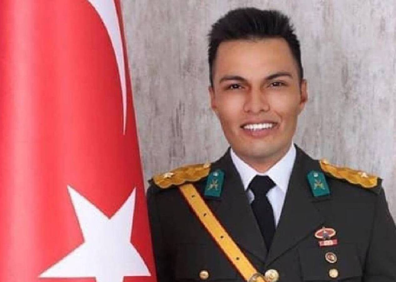 Şehit Teğmen: Anneme sonradan söyleyin, bu haberi kaldıramaz