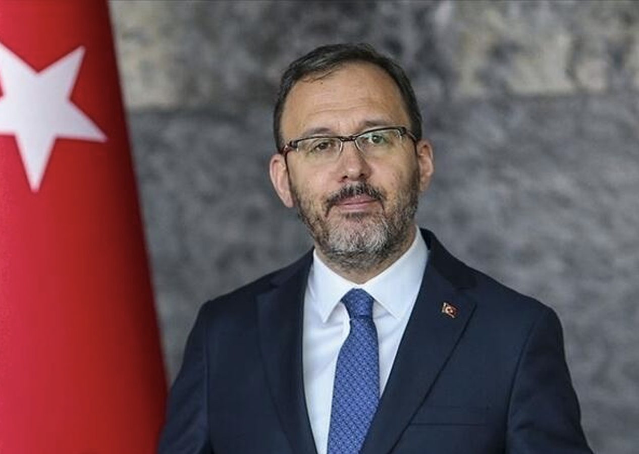 Bakan Kasapoğlu Göztepe-Altay maçında yaşanan olayları kınadı