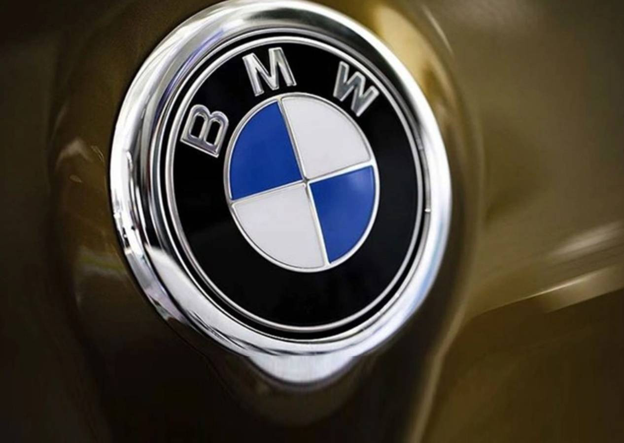 BMW'den TOGG göndermesi! Türk kullanıcılar yorum yağmuruna tuttu