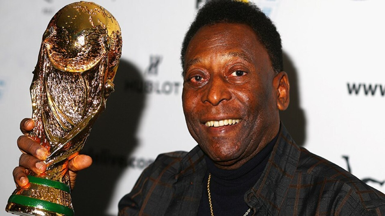 Efsanevi futbolcu Pele'den kötü haber! Hastaneye kaldırıldı...