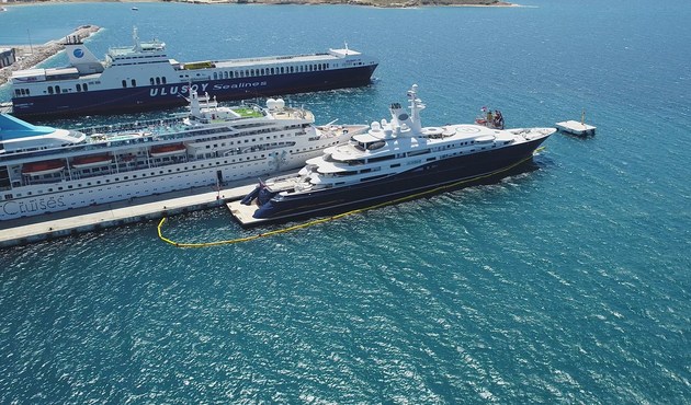 Katar eski Başbakanı'nın lüks yatı Çeşme'de...