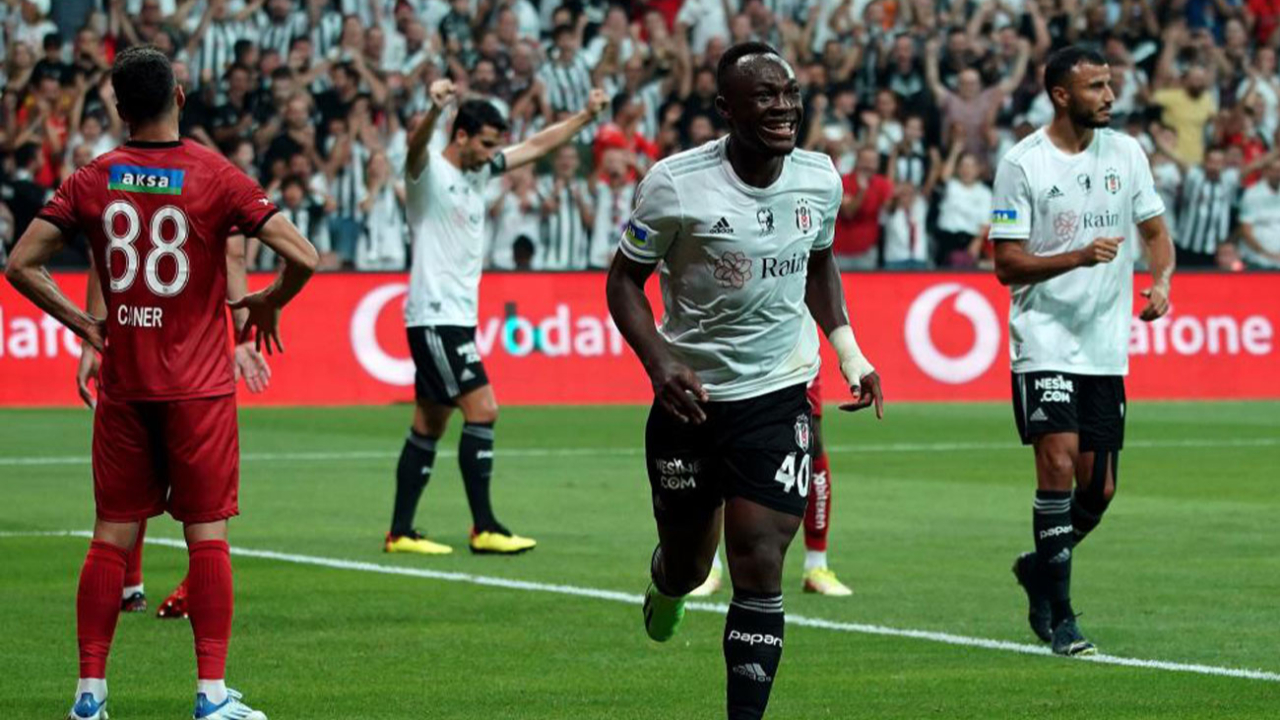 Muleka Şenol Güneş'in gözüne girdi