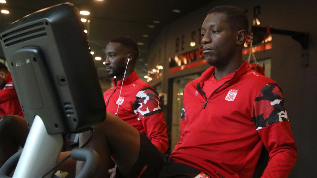 Sivasspor salonda çalıştı