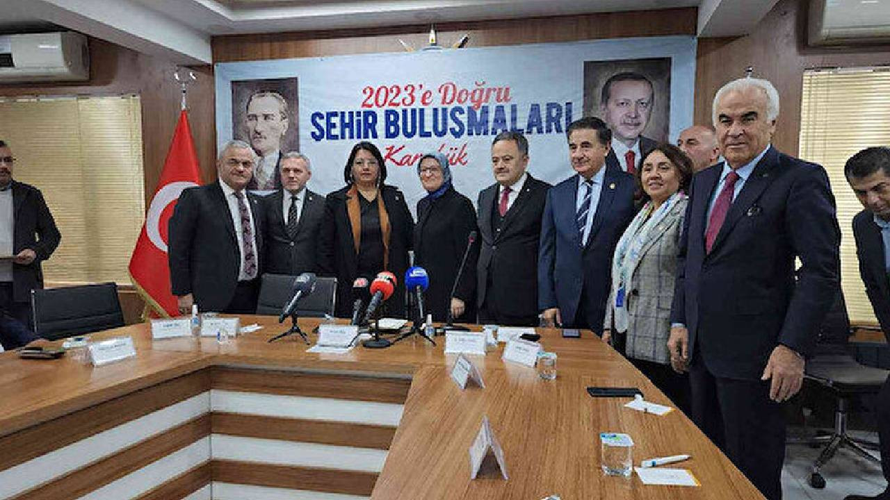 İYİ Parti’de toplu istifa! AK Partiye geçtiler