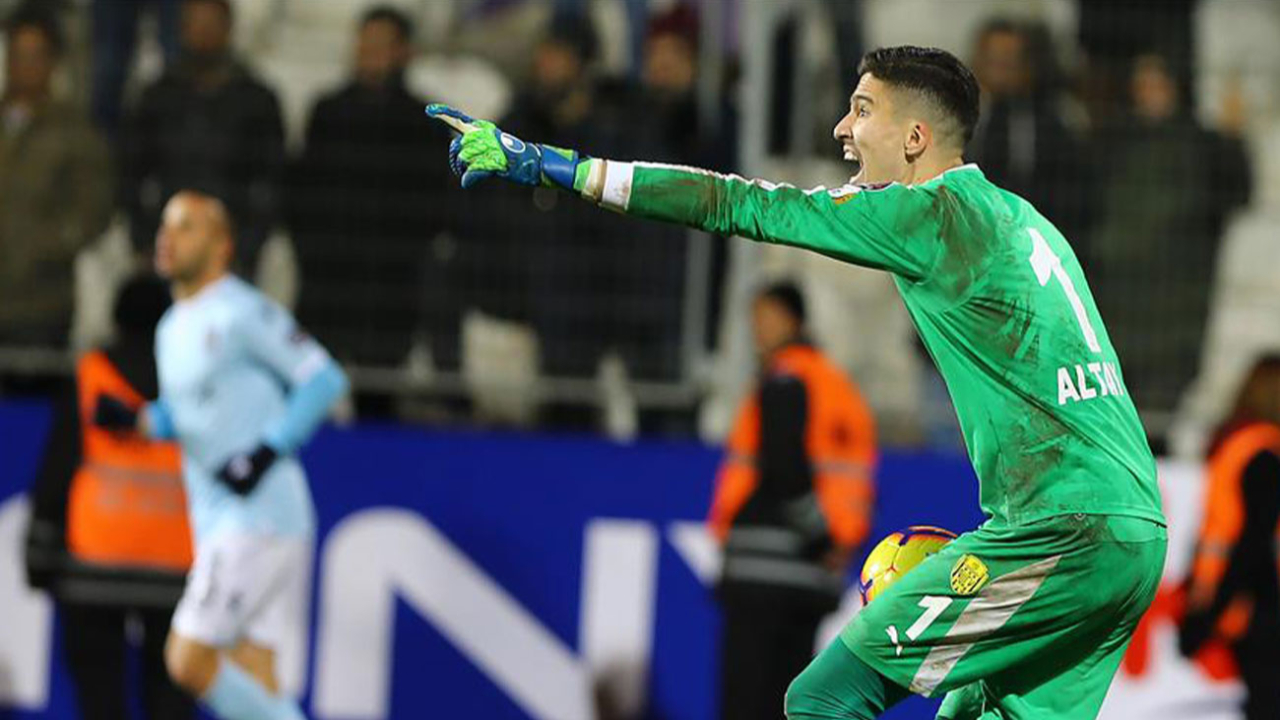 Altay Bayındır için sakatlık açıklaması