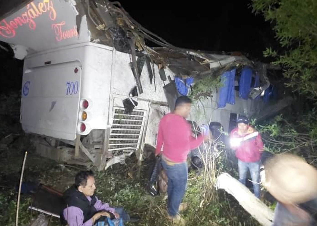 Meksika’da otobüs uçuruma yuvarlandı: 3 ölü, 36 yaralı