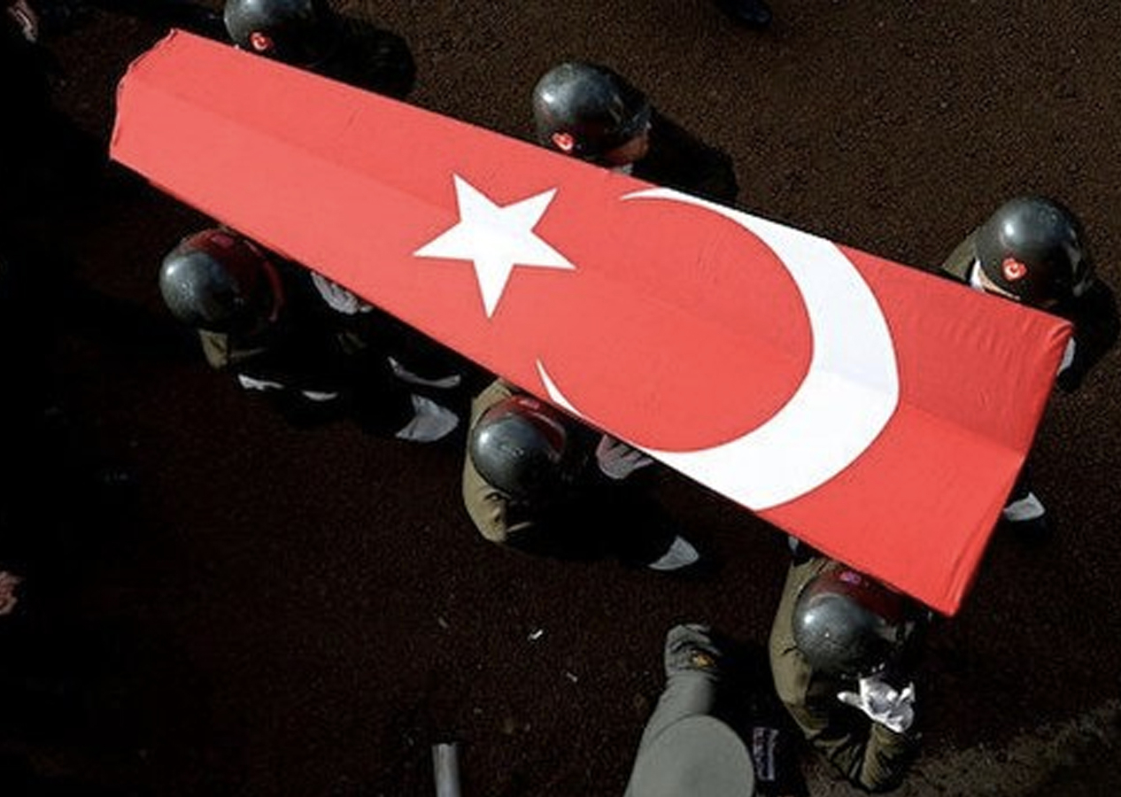 Pençe Kilit bölgesinde Binbaşı Mehmet Duman şehit oldu