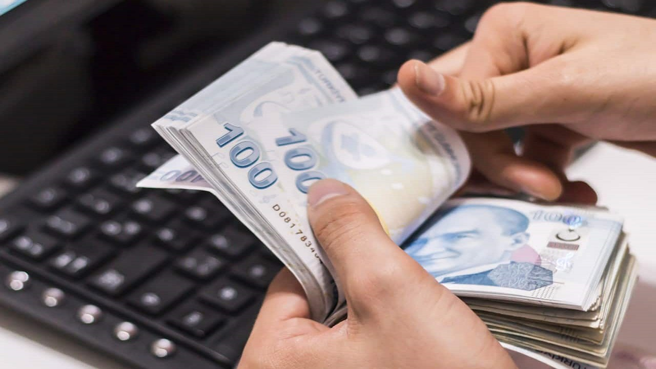 TÜİK'ten önce onlar açıkladı! Emekli ve memur maaşlarına yapılacak zam oranı netleşti! Maaşlar tek tek hesaplandı!