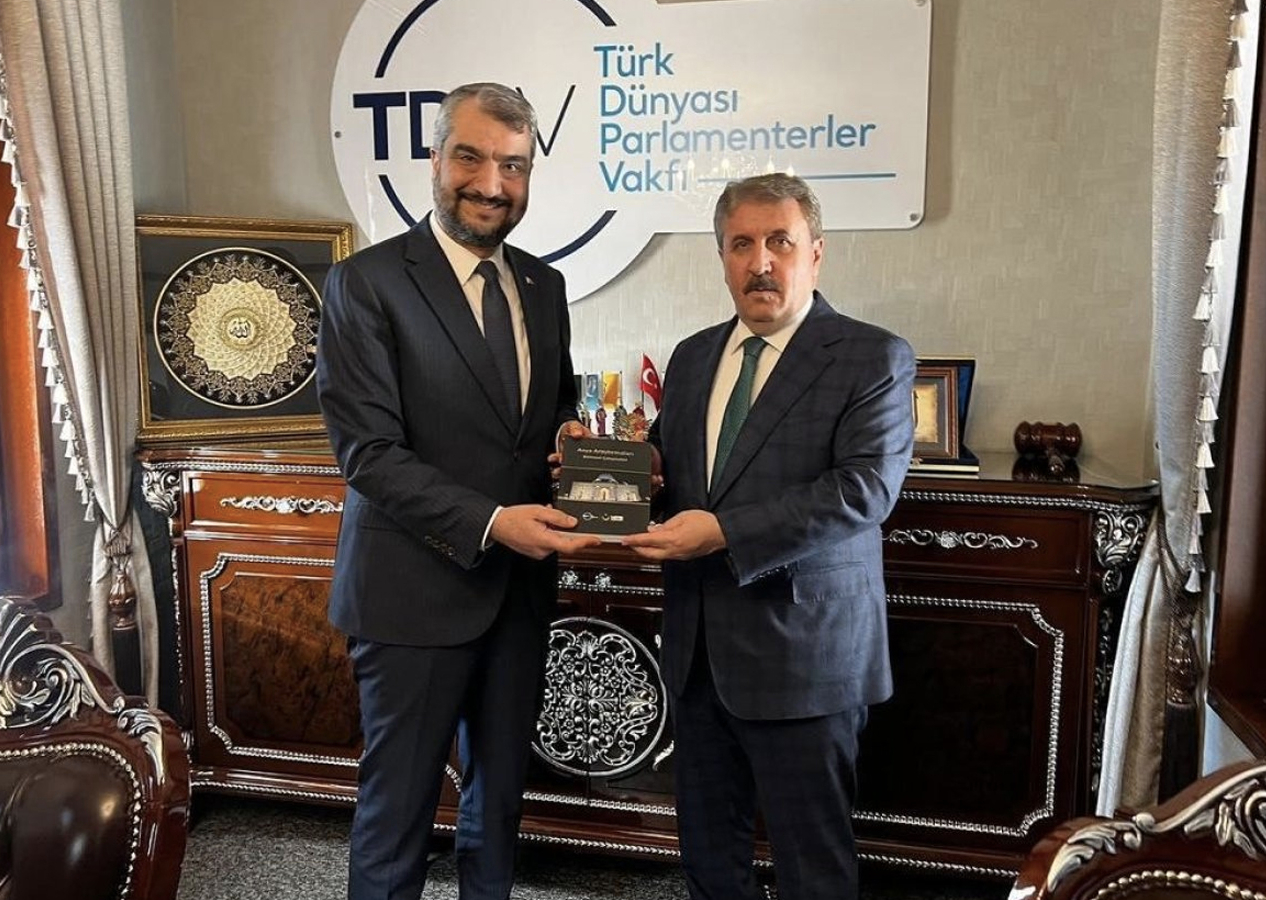 Mustafa Destici, Türk Dünyası Parlamenterler Birliği Vakfı'nı ziyaret etti