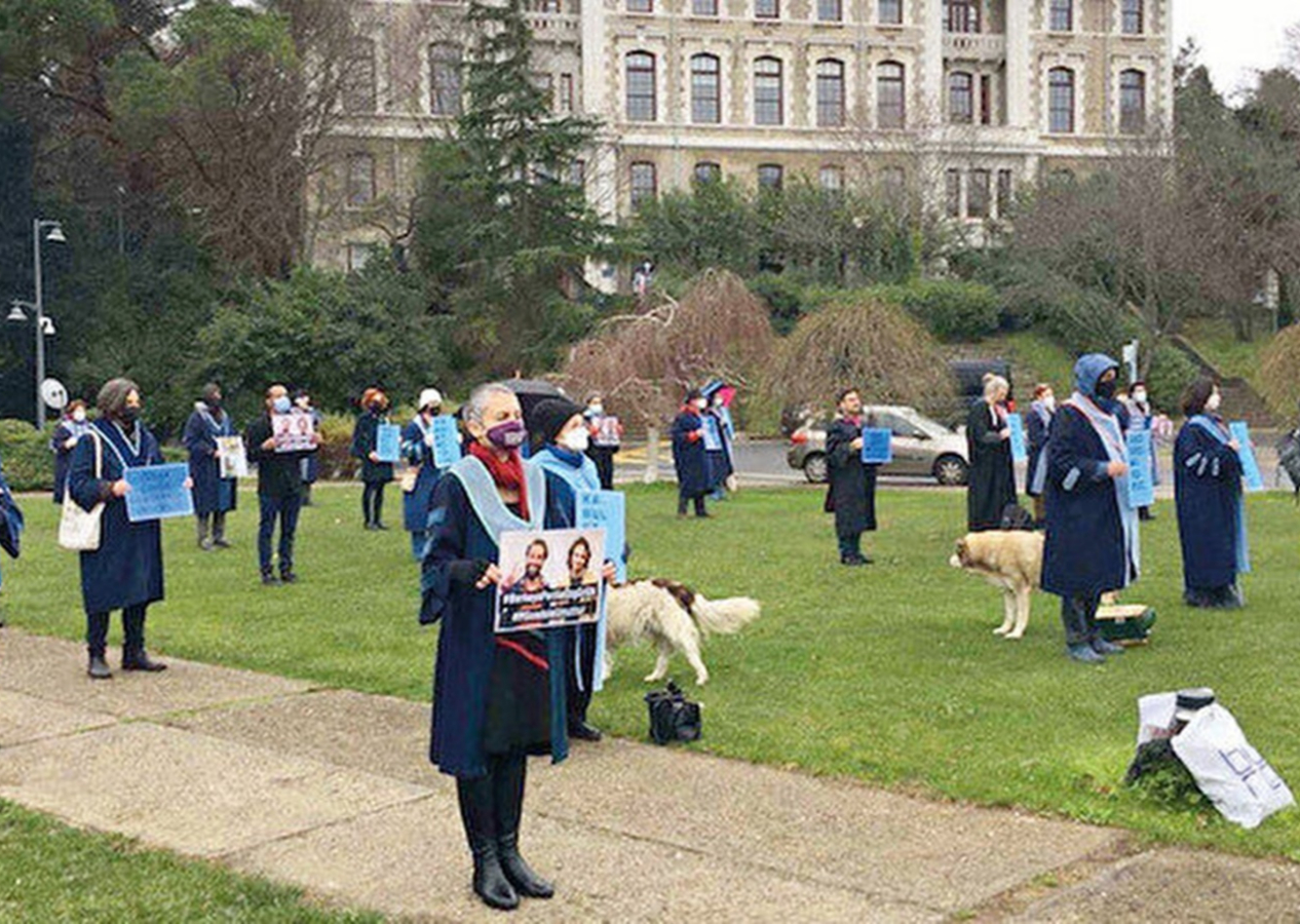 Boğaziçi Üniversitesi'nin eylemci hocalarının çalıntı tezle master yaptığı ortaya çıktı