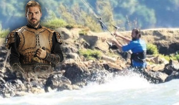 Engin Altan Düzyatan ölümden döndü! Kayalıklara çarpmamak için...