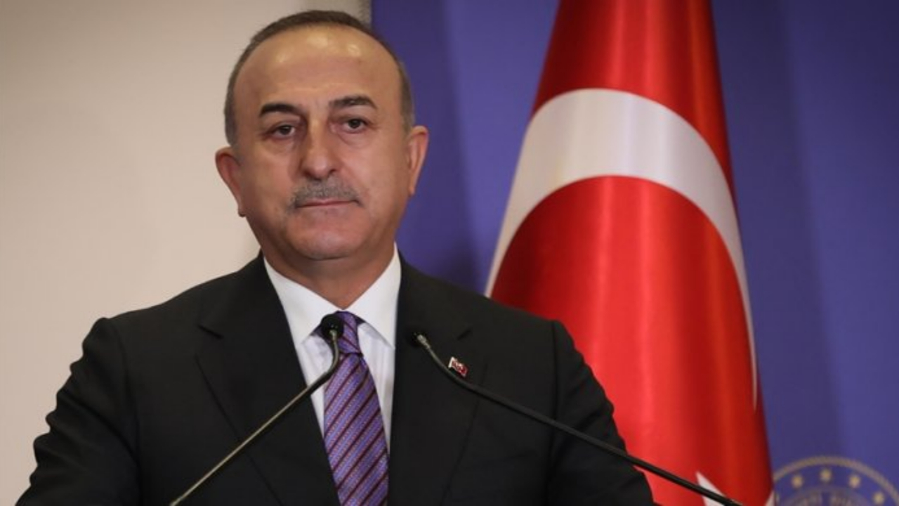 Bakan Çavuşoğlu'ndan Yunanistan'a sert tepki: Barışı istemiyorsan biz de gereğini yaparız!