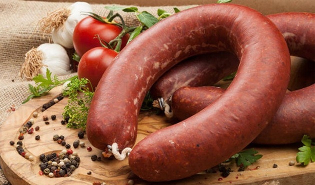 Sucuk devinden flaş karar! Ünlü marka üretimi durdurdu...