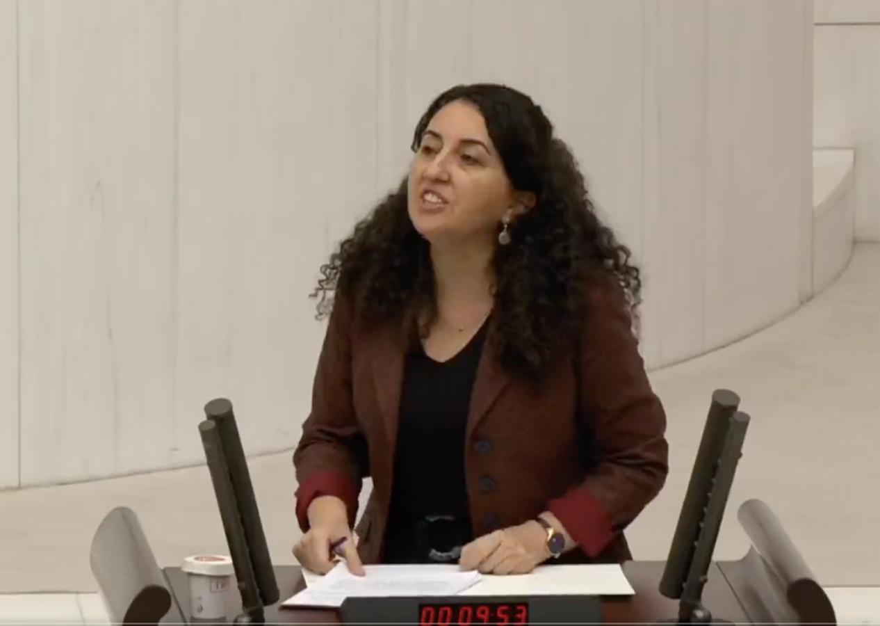 Savunma bütçesi HDP'de rahatsızlığa neden oldu! HDP'li vekil Ebru Günday'dan skandal açıklamalar...
