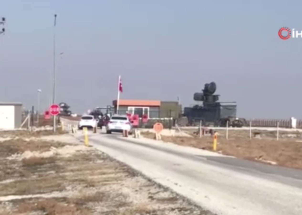 Konya'da askeri uçak düştü: Pilot uçaktan atlayarak kurtuldu! Kazanın nedeni belli oldu!