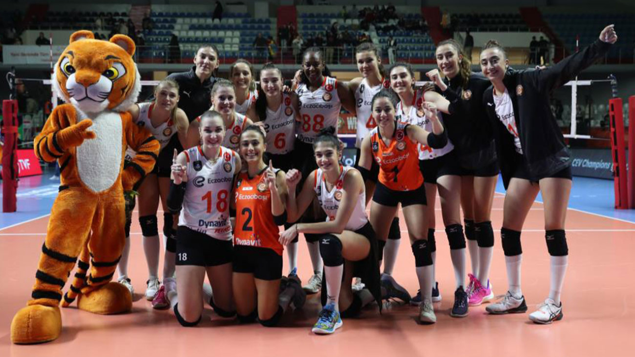 Eczacıbaşı galibiyetle başladı