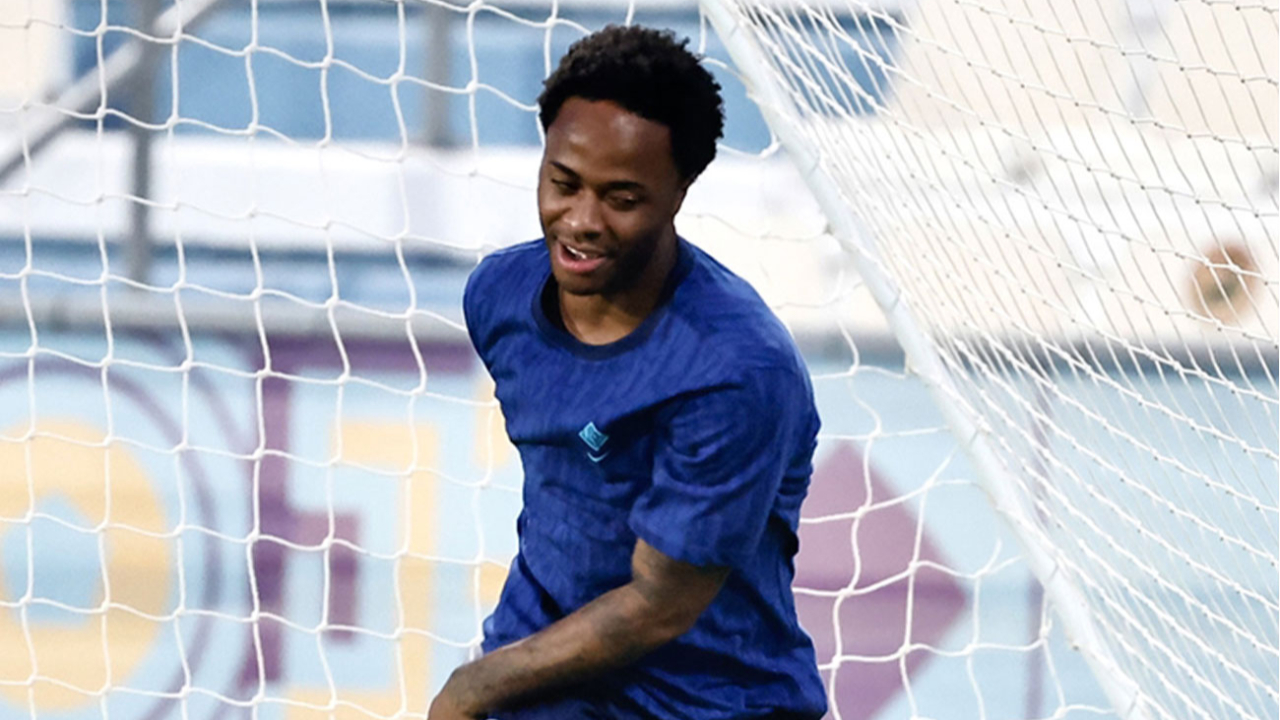 Sterling yeniden Katar'a dönüyor