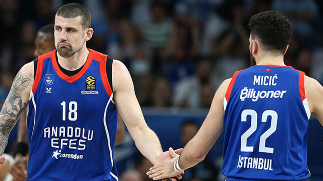 Anadolu Efes, Zalgiris Kaunas deplasmanında