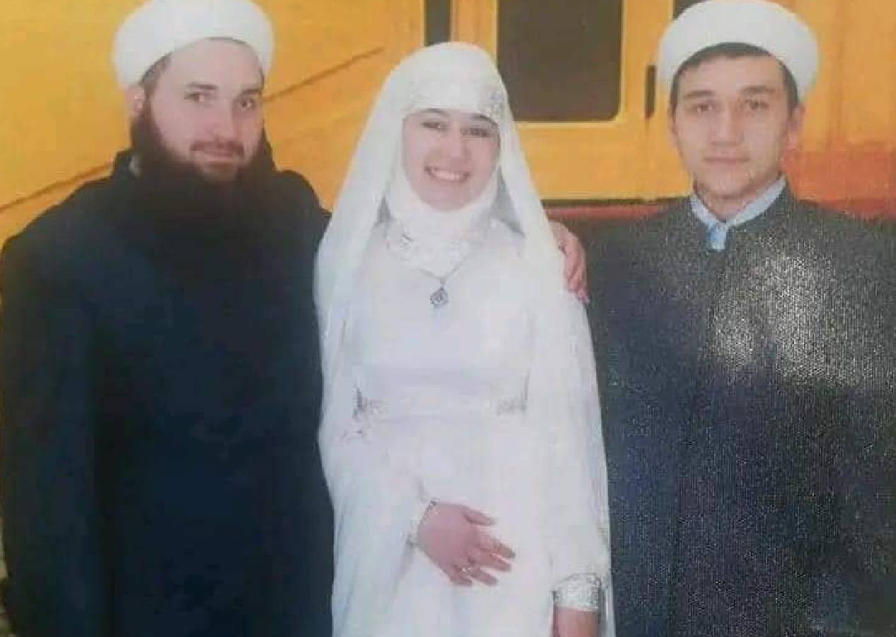 Gelinlikli düğün fotoğrafı ortaya çıktı