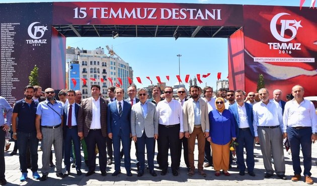 Taksim 15 Temmuz ruhunu yansıtmak için yeniden düzenlendi...