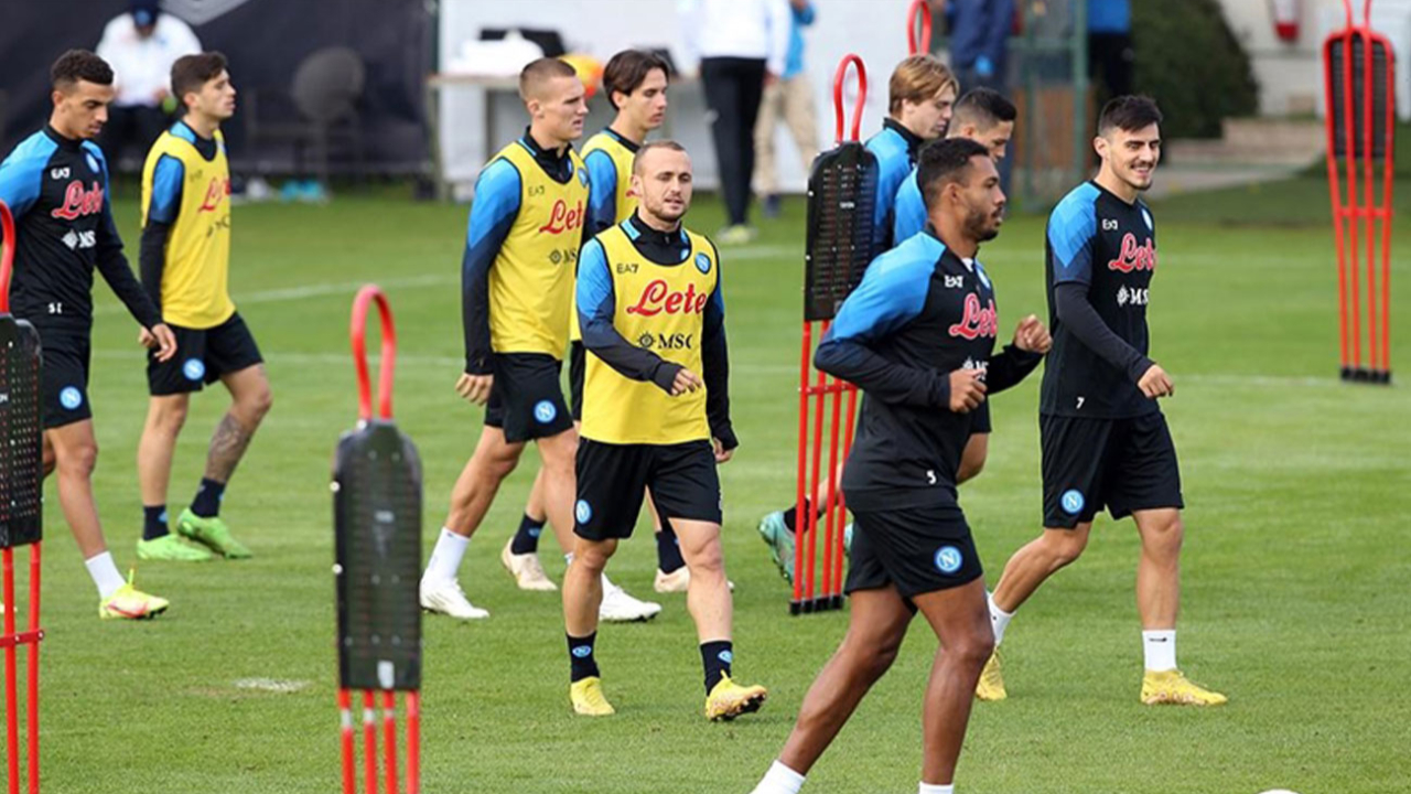 Napoli Antalya'da hız kesmiyor