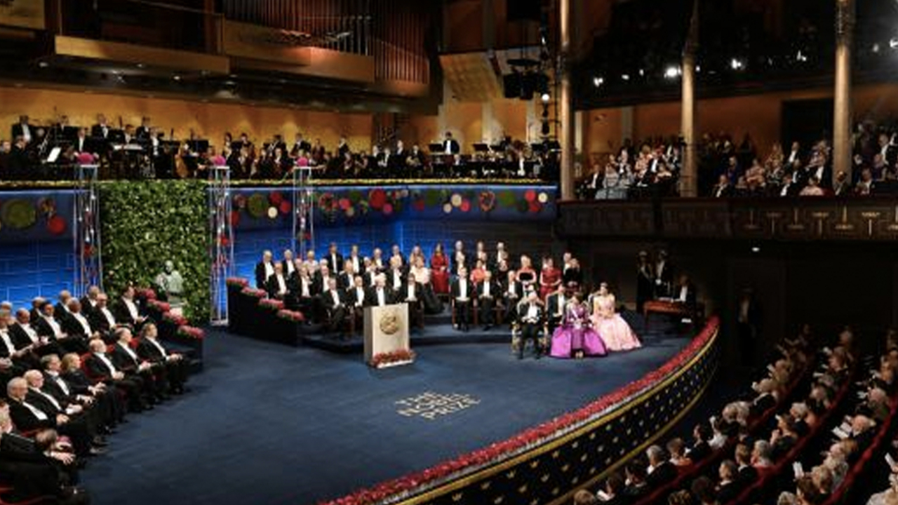 2022 Nobel Ödülleri sahiplerine verildi
