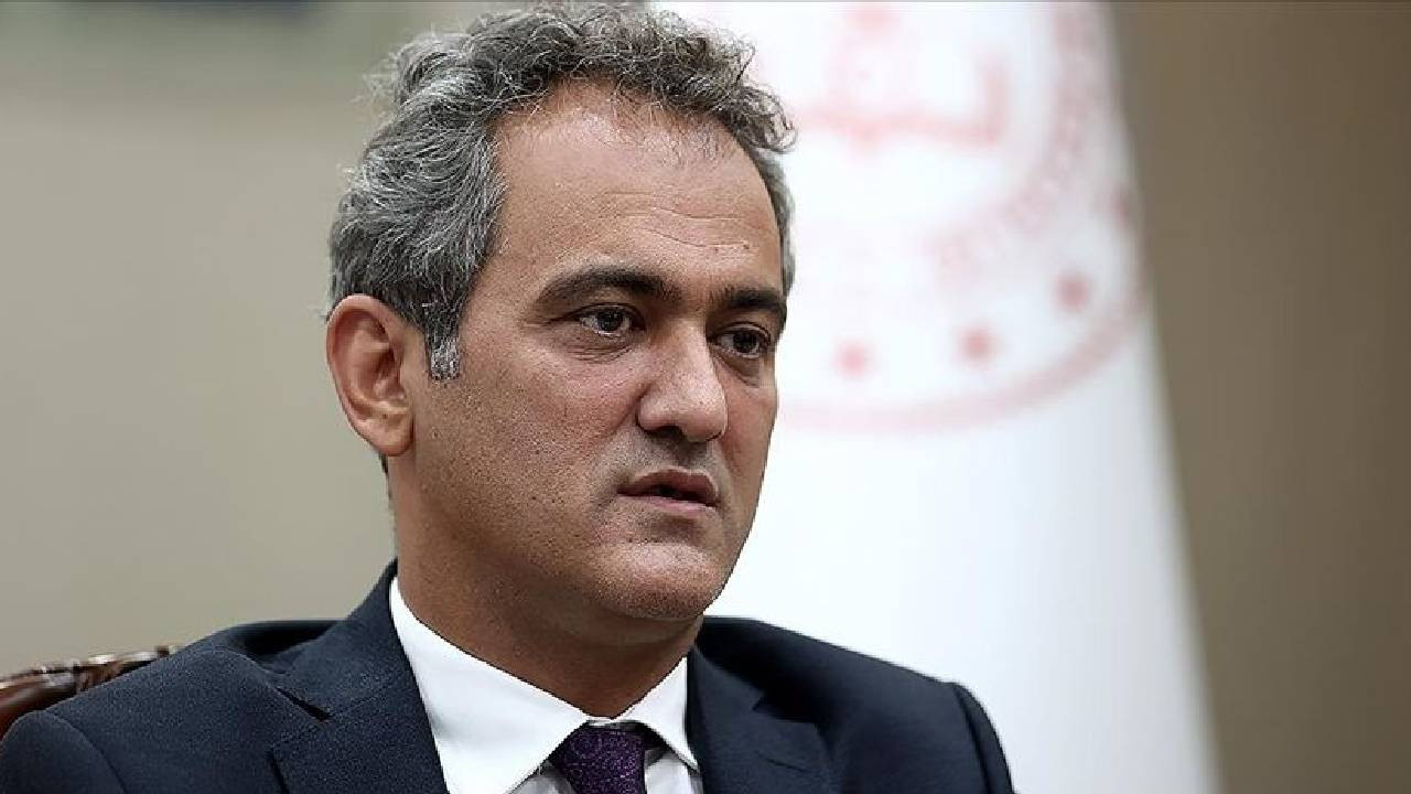 Bakan Özer duyurdu: Öğretmen ve veliler için dijitalleşme hamlesi!