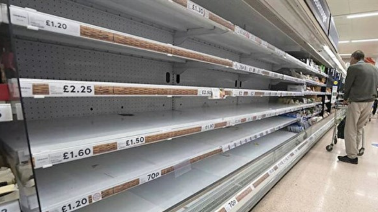 İngiltere'de enflasyon rafları vurdu! Marketlerde yok