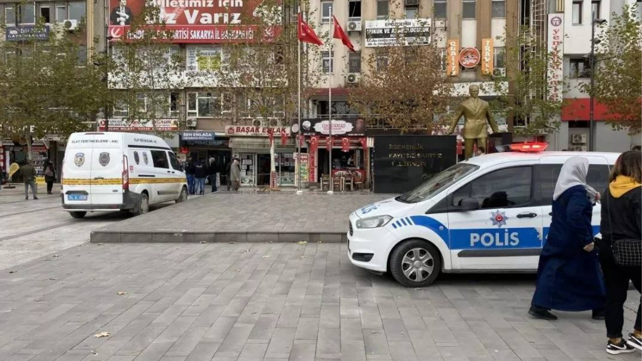 13 yaşındaki çocuk bir adamı boğazından bıçakladı