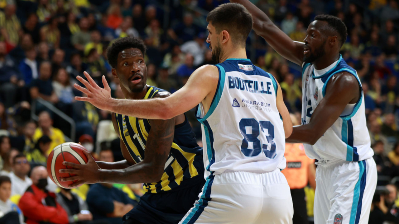 Fenerbahçe Beko ilk kez kaybetti