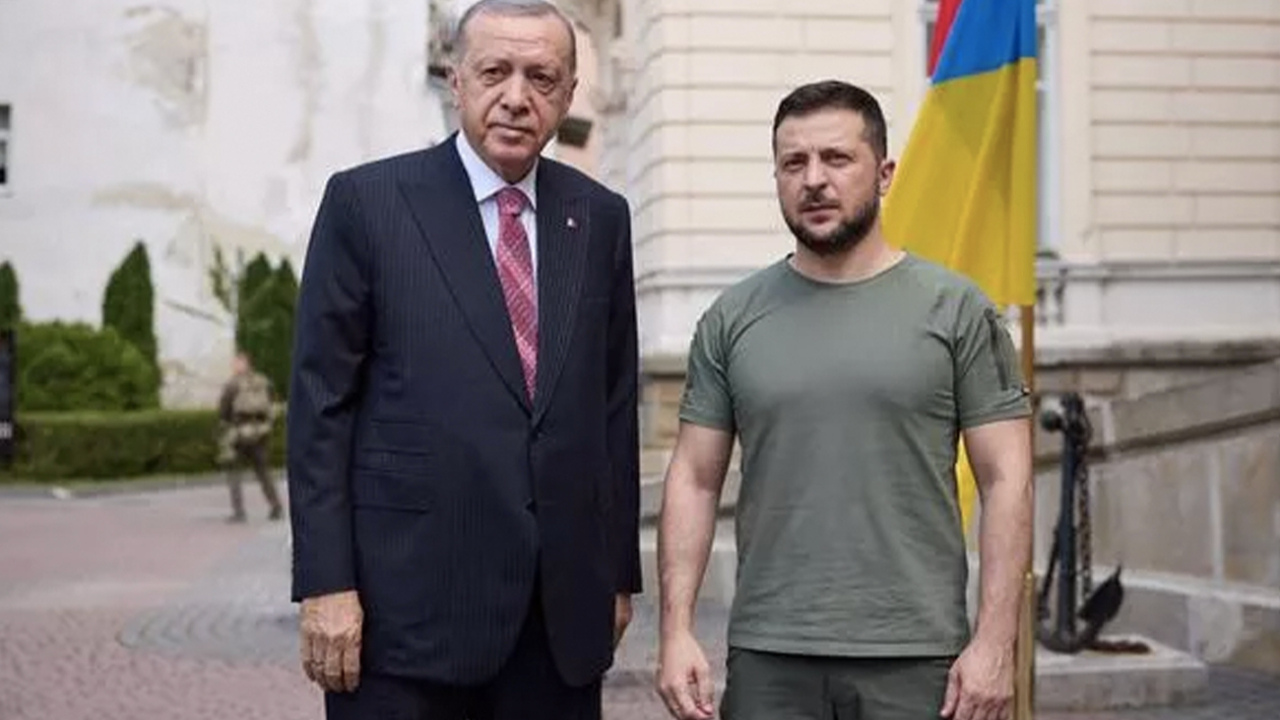 Cumhurbaşkanı Erdoğan, Ukrayna Cumhurbaşkanı Zelenski ile telefonla görüştü