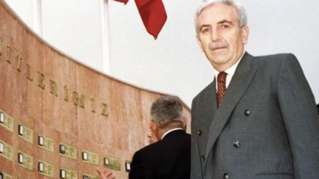 Eski İçişleri Bakanı Burhan Cahit Bayar vefat etti