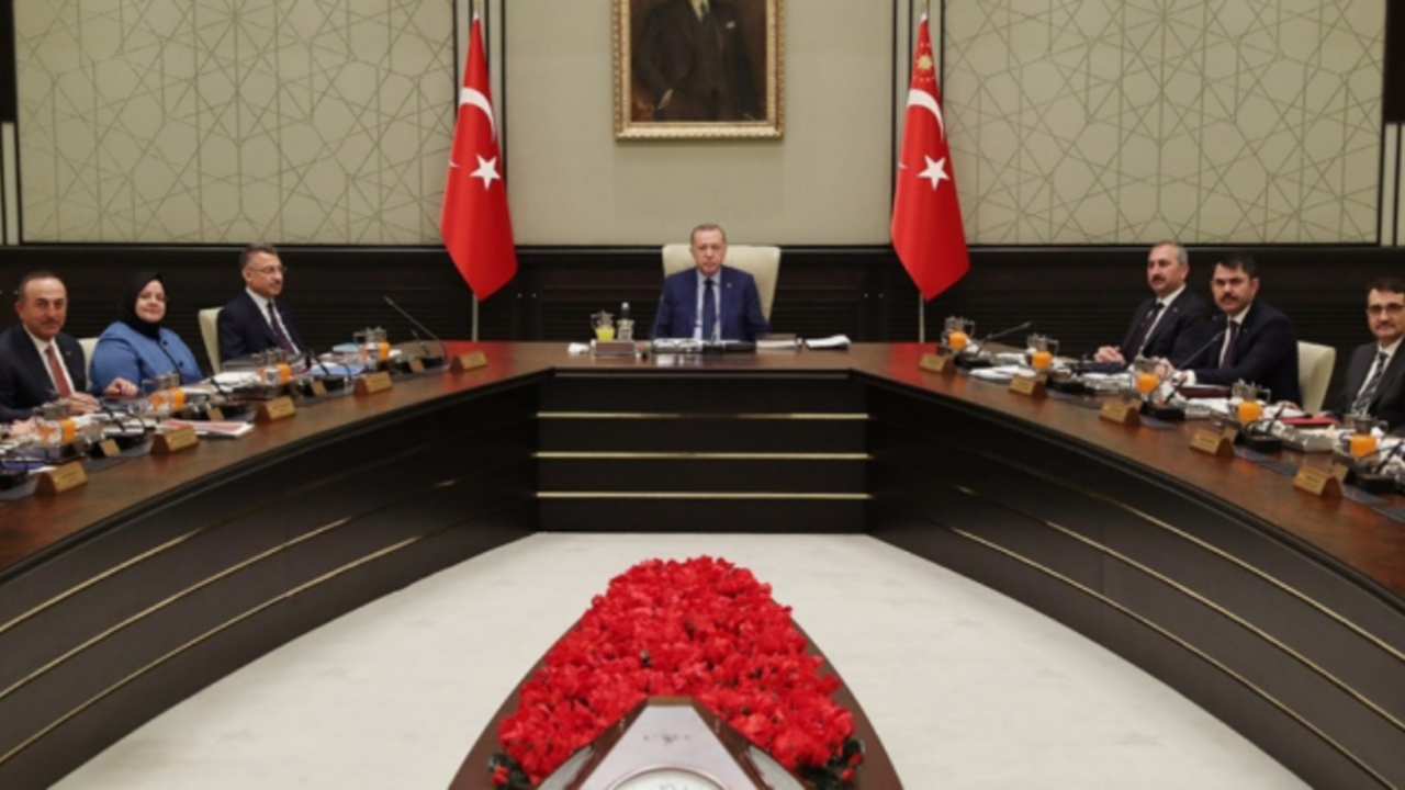 Milyonların gözü Beştepe'de!  Gündemde EYT ve asgari ücret var
