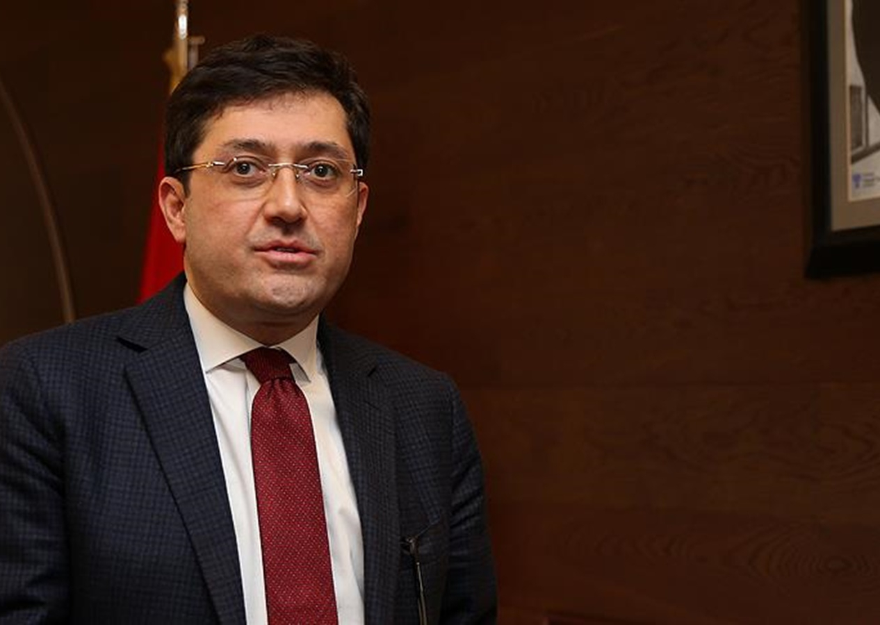 Beşiktaş Belediyesi'ne rüşvet operasyonu! Eski Belediye Başkanı Murat Hazinedar aranıyor