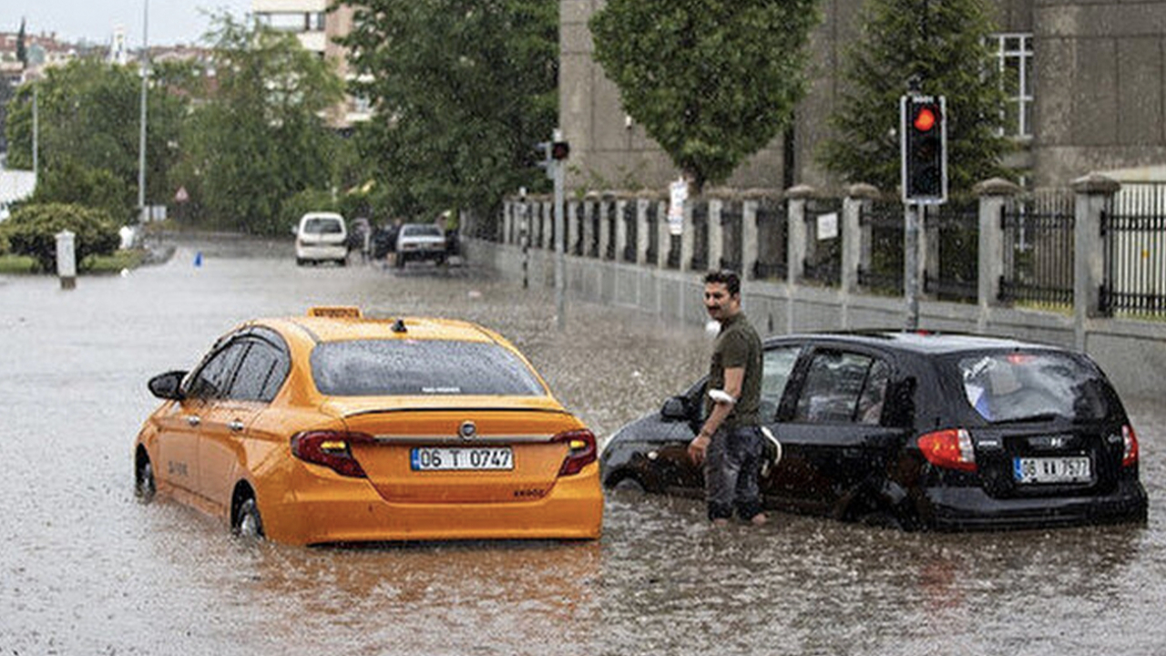 Yarın Ankara'da hava nasıl olacak! Sel ve su baskınlarına dikkat!