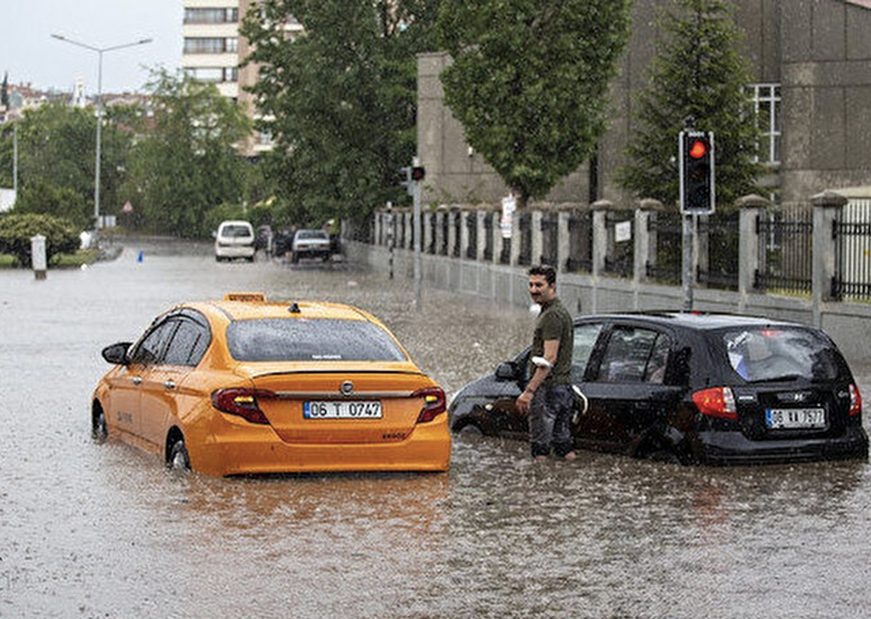 Yarın Ankara'da hava nasıl olacak! Sel ve su baskınlarına dikkat!