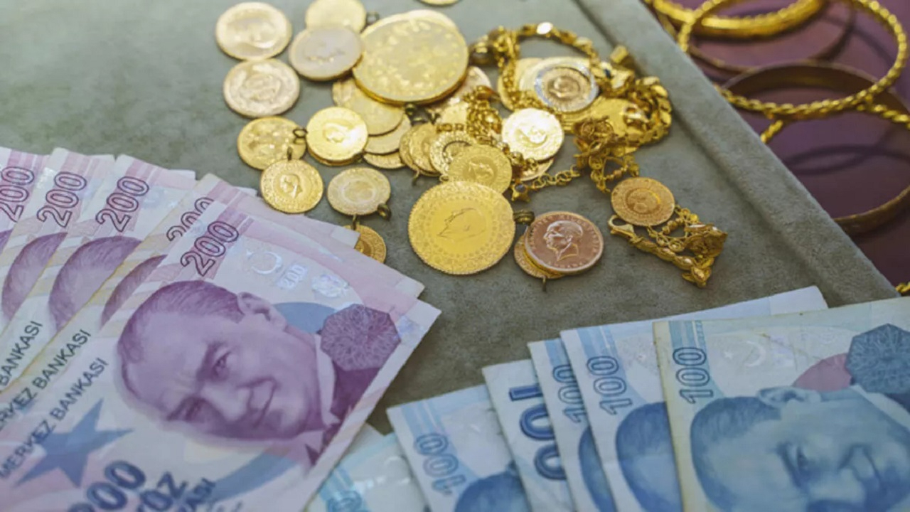 Gram altın, yeni rekorundan sonra düşüşe geçti! Ons altın 1810 dolar seviyesinde! 14 Aralık 2022 güncel altın fiyatları