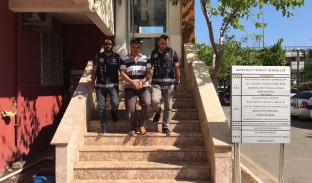 FETÖ'nün 'beddua derneğine' baskın! 15 Temmuz'dan sonra da devam etmişler...
