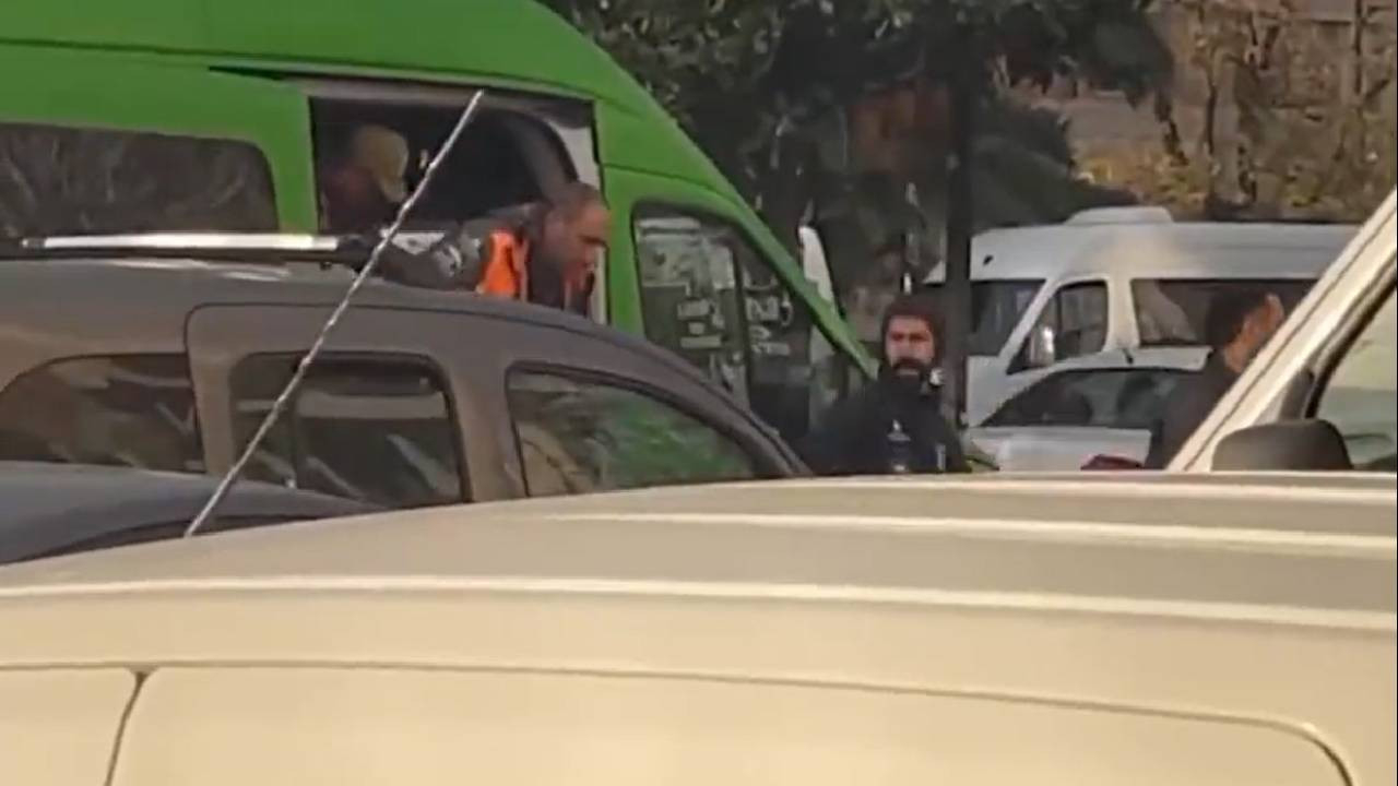 Temizlik personeli Saraçhane'ye götürülüyor