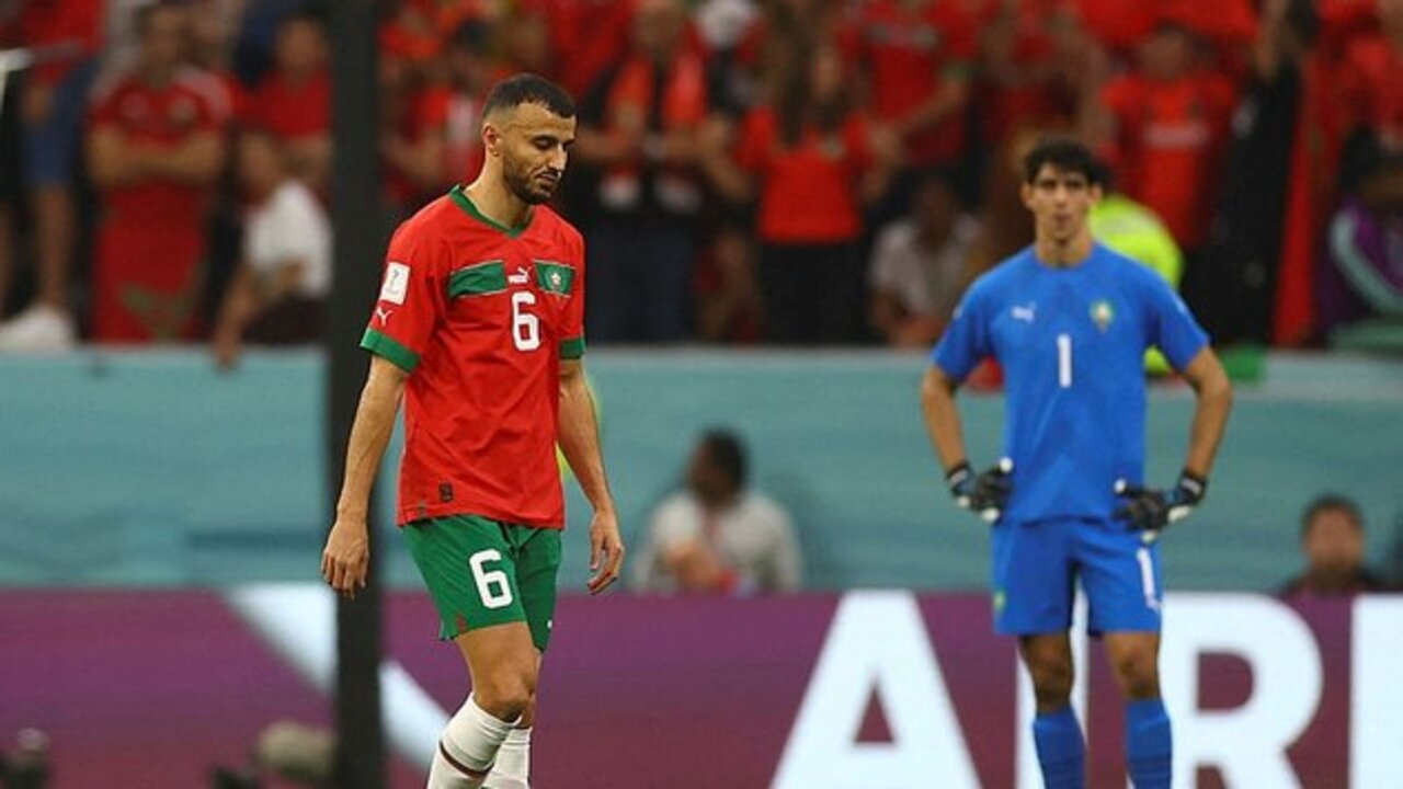 Beşiktaş'ı dinlemediler! Romain Saiss, Fransa - Fas maçında yine sakatlandı...