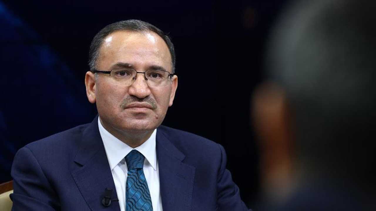 Bakan Bozdağ'dan İmamoğlu açıklaması: Yapılan siyasi taraftarlık adalete zarar vermektedir
